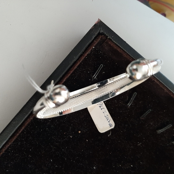 Ladies Jewelry - Picture 3 of 8